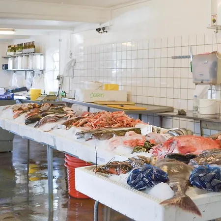 Semesterbostad Three-bedroom In Sjallands Odde Yderby