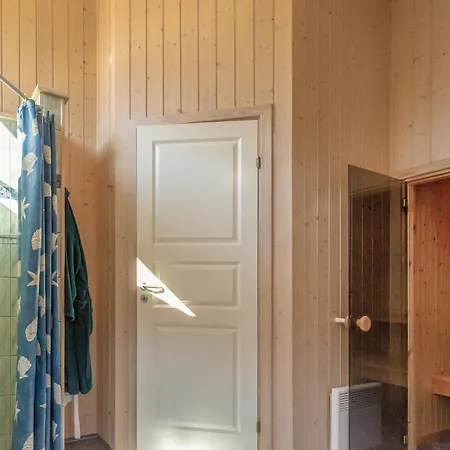 Semesterbostad Three-bedroom In Sjallands Odde Yderby
