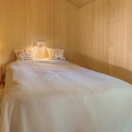 Three-bedroom In Sjallands Odde Semesterbostad