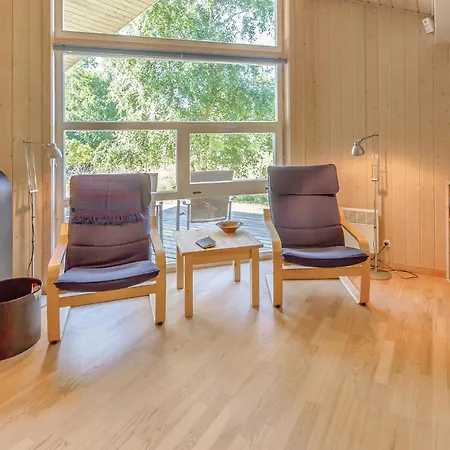 Three-bedroom In Sjallands Odde Semesterbostad